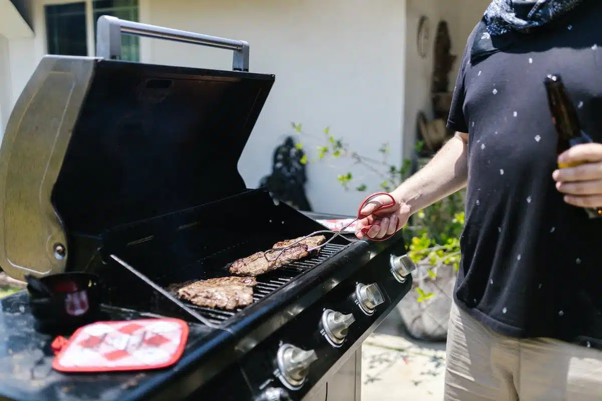 barbecue  extérieur